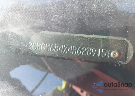 2004 Chrysler Pacifica из США, поврежденный, VIN 2C8GM684X4R628915